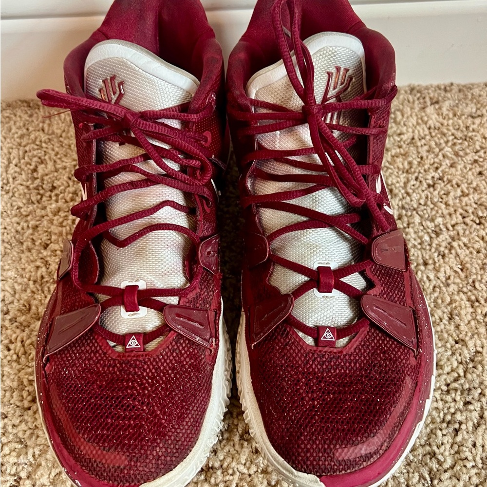 Nike Men's Red and White Sneakers
